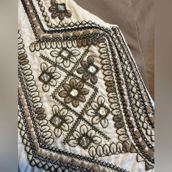 Luxology slip on sleeveless taupe dress. - Picture 3 of 8